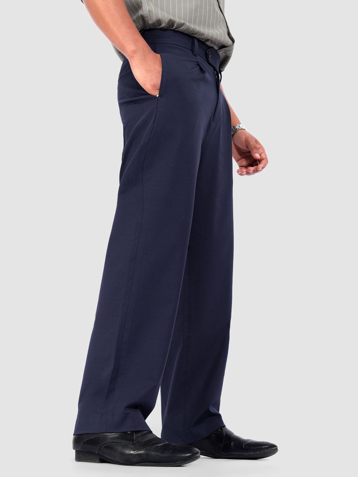 Navey Relaxed Fit