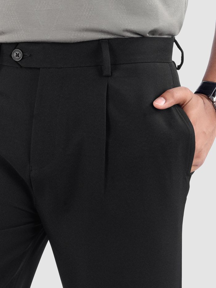 Black Relaxed Fit