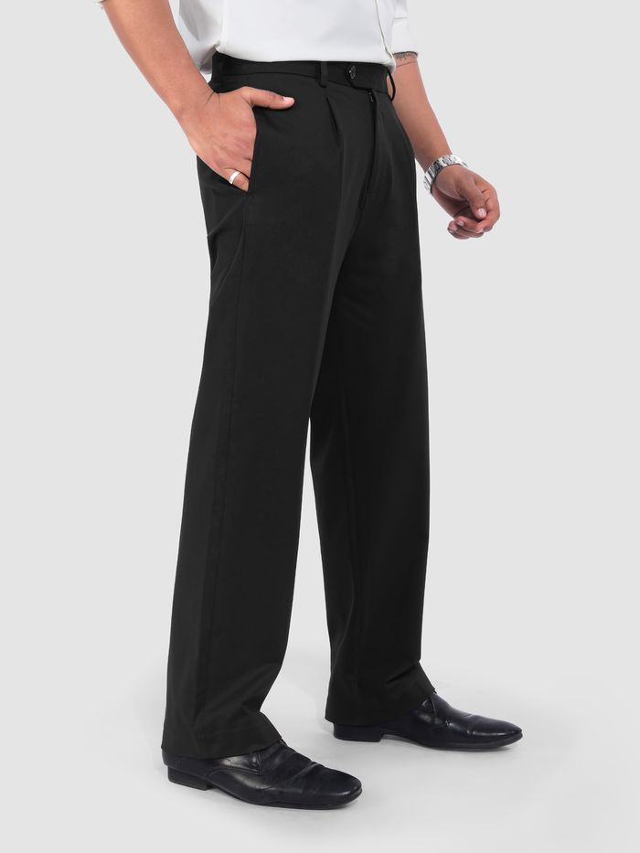 Black Relaxed Fit
